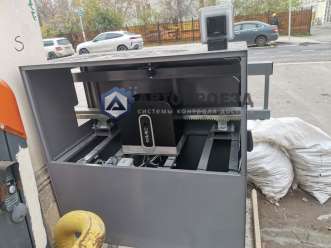 FAAC C 721 KIT в антивандальном шлагбауме