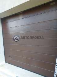 Alutech Prestige 2750х2250 мм. секционные ворота для гаража загородного дома