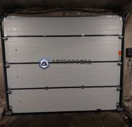 Секционные гаражные ворота Alutech Prestige 2500х2125 мм