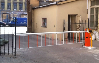шторки для шлагбаумов в Москве